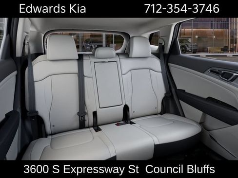 New 2026 Kia Sportage EX w/ EX Panorama Roof Package FWD image 18