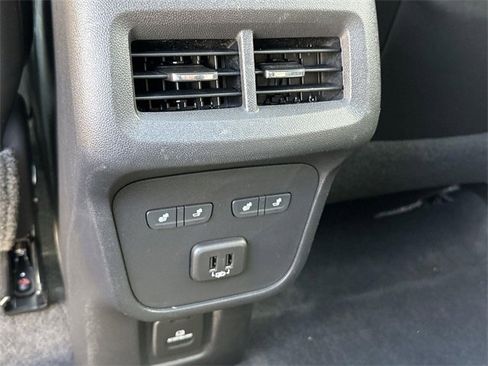 Used 2020 Chevrolet Equinox Premier image 21