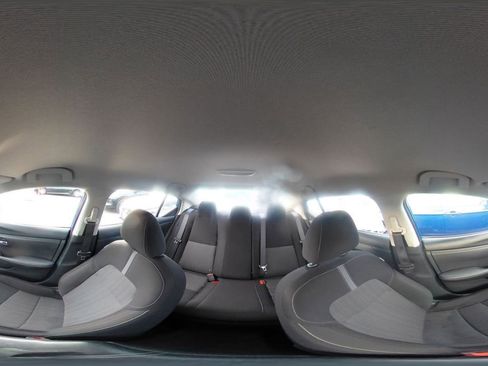 Used 2025 Nissan Sentra SV image 41