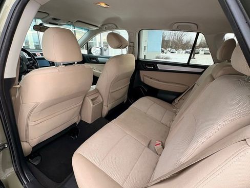 Used 2016 Subaru Outback 2.5i Premium image 13