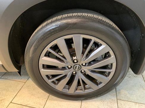 Used 2022 Nissan Pathfinder SL w/ SL Premium Package image 12