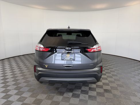 Used 2022 Ford Edge SEL w/ Convenience Package image 9