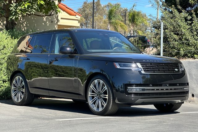 Used 2026 Land Rover Range Rover Long Wheelbase SE AWD/4WD image 7