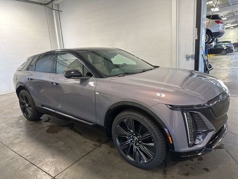 New 2024 Cadillac Lyriq Sport w/ Nappa Leather Package image 3