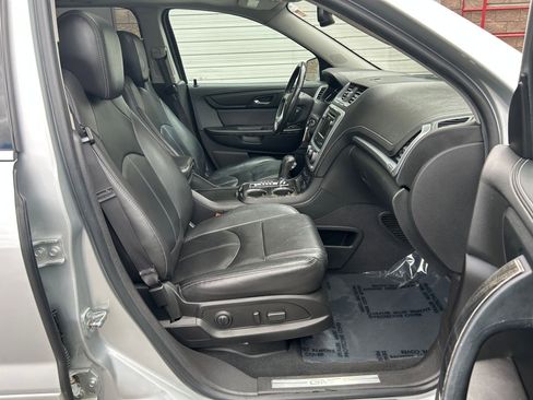 Used 2016 GMC Acadia SLT w/ Open Road Package AWD/4WD image 32