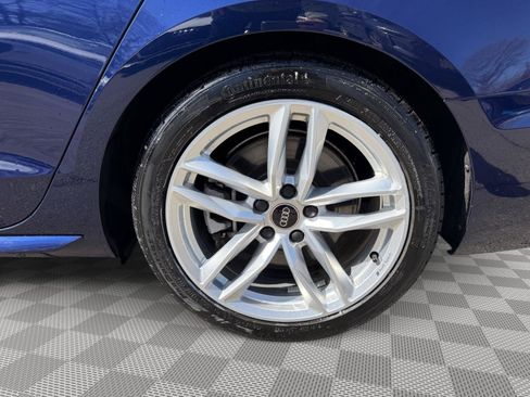 Used 2023 Audi A4 2.0T Premium w/ Convenience Package image 9