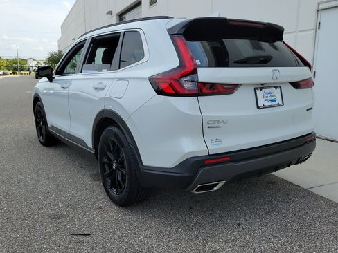 Used 2024 Honda CR-V Sport image 4
