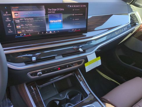 New 2026 BMW X5 xDrive50e w/ M Sport Package image 29