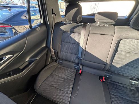 Used 2025 Chevrolet Equinox LT image 39