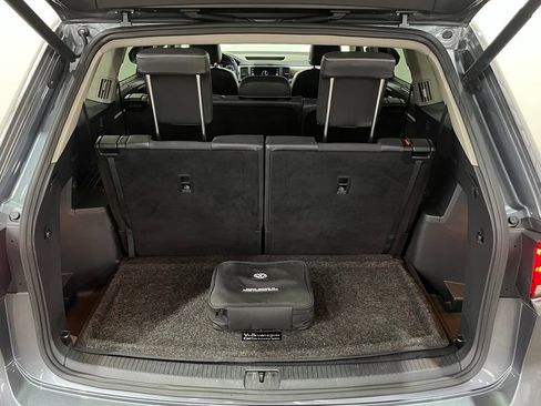 Used 2021 Volkswagen Atlas SE w/ Towing Package AWD/4WD image 13
