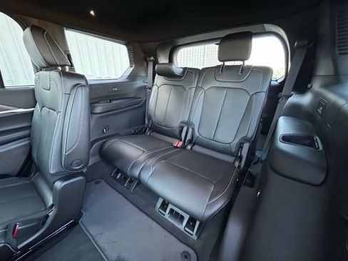 New 2025 Jeep Grand Cherokee L Limited w/ Luxury Tech Group II image 28