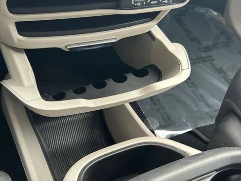 Certified 2023 Chrysler Pacifica Touring-L FWD image 21
