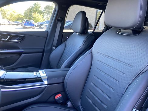 Used 2026 Mercedes-Benz GLC 300 4MATIC image 10