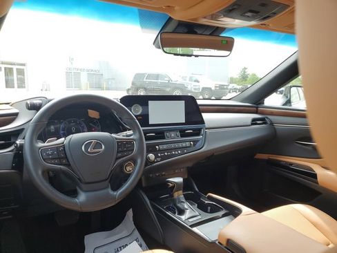 Used 2023 Lexus ES 350 w/ Premium Package FWD image 25