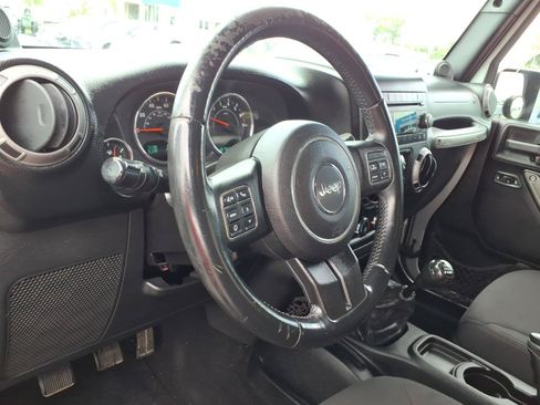 Used 2013 Jeep Wrangler Unlimited Sport AWD/4WD image 8