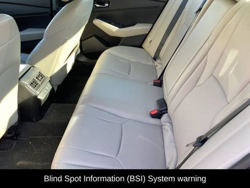 Used 2023 Honda Accord EX-L image 10