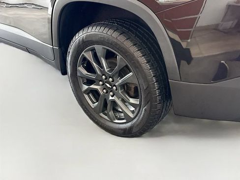 Used 2019 Chevrolet Traverse RS FWD image 34