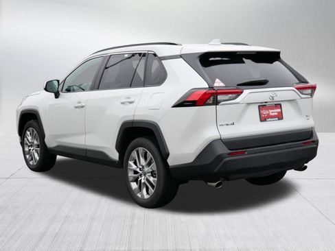 Certified 2025 Toyota RAV4 XLE Premium AWD/4WD image 5