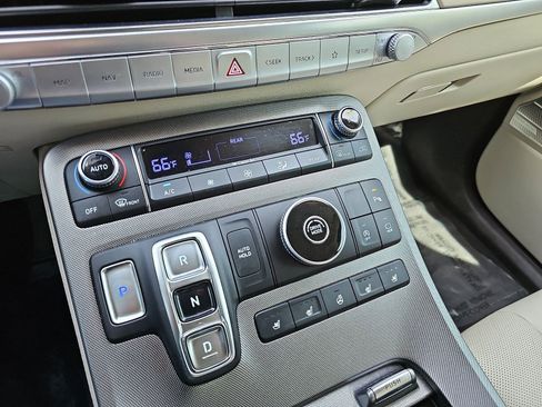 Used 2020 Hyundai Palisade Limited FWD image 22