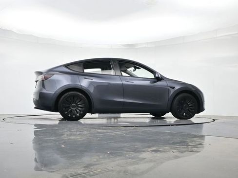 Used 2020 Tesla Model Y Performance AWD/4WD image 29