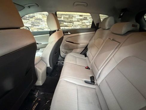 Used 2019 Hyundai Tucson SE image 27