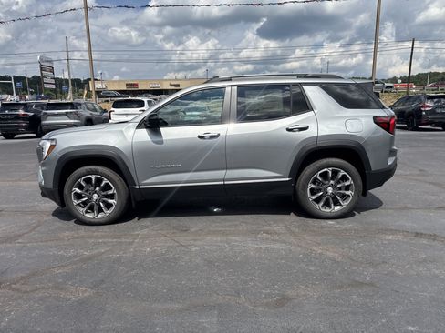 New 2027 GMC Terrain Elevation w/ Elevation Premium Package AWD/4WD image 7