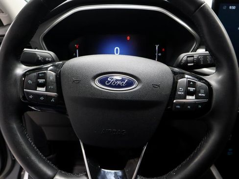 Certified 2023 Ford Escape SE w/ Class II Trailer Tow Package image 32