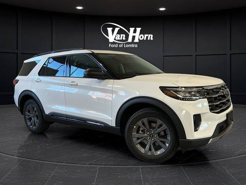 New 2026 Ford Explorer Active w/ Active Comfort Package AWD/4WD image 1