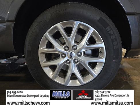 Used 2017 Ford Expedition Limited AWD/4WD image 24