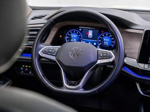 Used 2024 Volkswagen Atlas SEL Premium R-Line AWD/4WD image 10