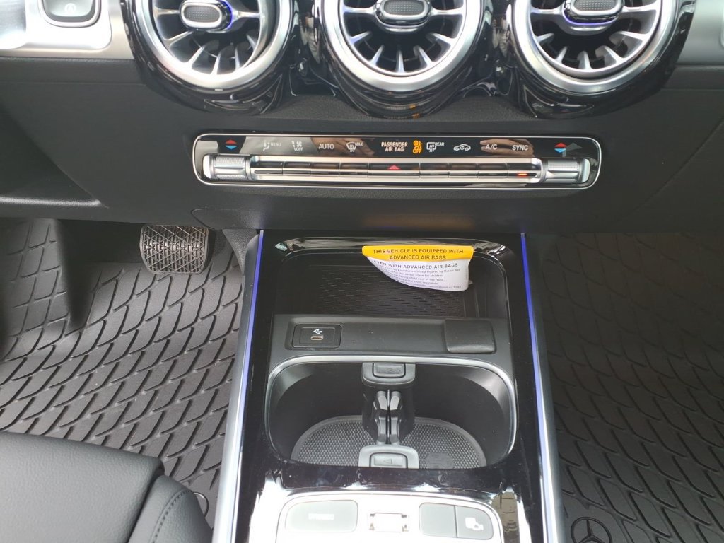 Certified 2026 Mercedes-Benz GLB 250 4MATIC image 23
