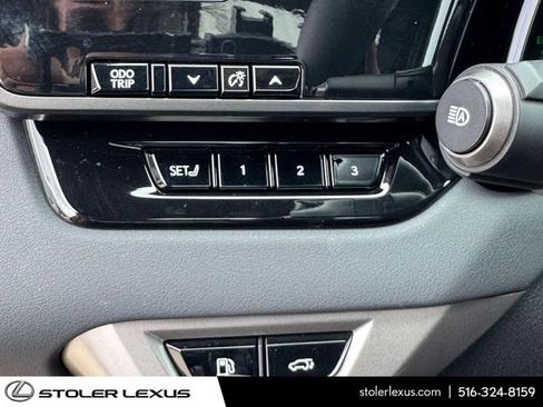 Used 2025 Lexus RX 350 w/ Convenience Package AWD/4WD image 27