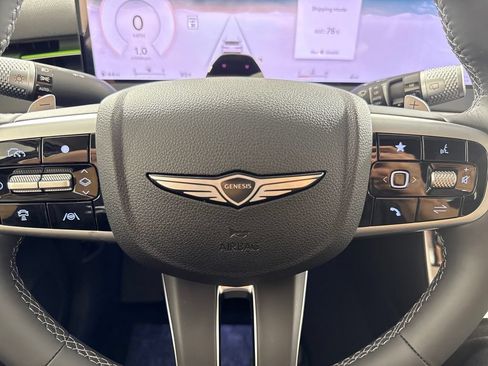 New 2026 Genesis GV70 2.5T Advanced w/ G1 Accessory Package AWD/4WD image 17