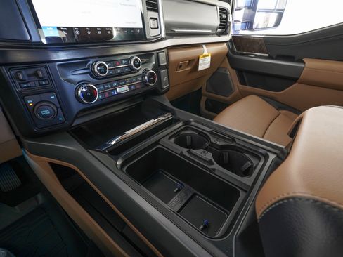 Used 2026 Ford F450 Lariat w/ FX4 Off-Road Package image 19