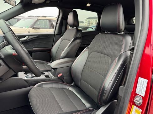 Certified 2024 Ford Escape ST-Line w/ Tech Pack #1 image 14