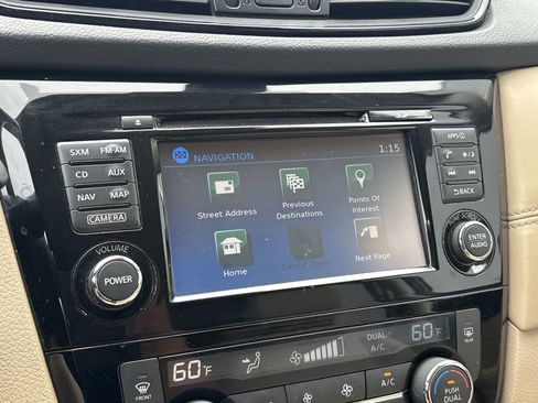 Used 2017 Nissan Rogue SL AWD/4WD image 15