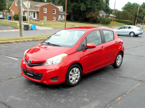 Used 2014 Toyota Yaris L FWD image 1