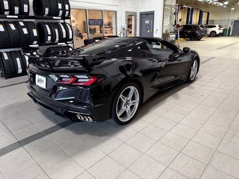 Used 2023 Chevrolet Corvette Stingray Coupe w/ 1LT RWD image 13