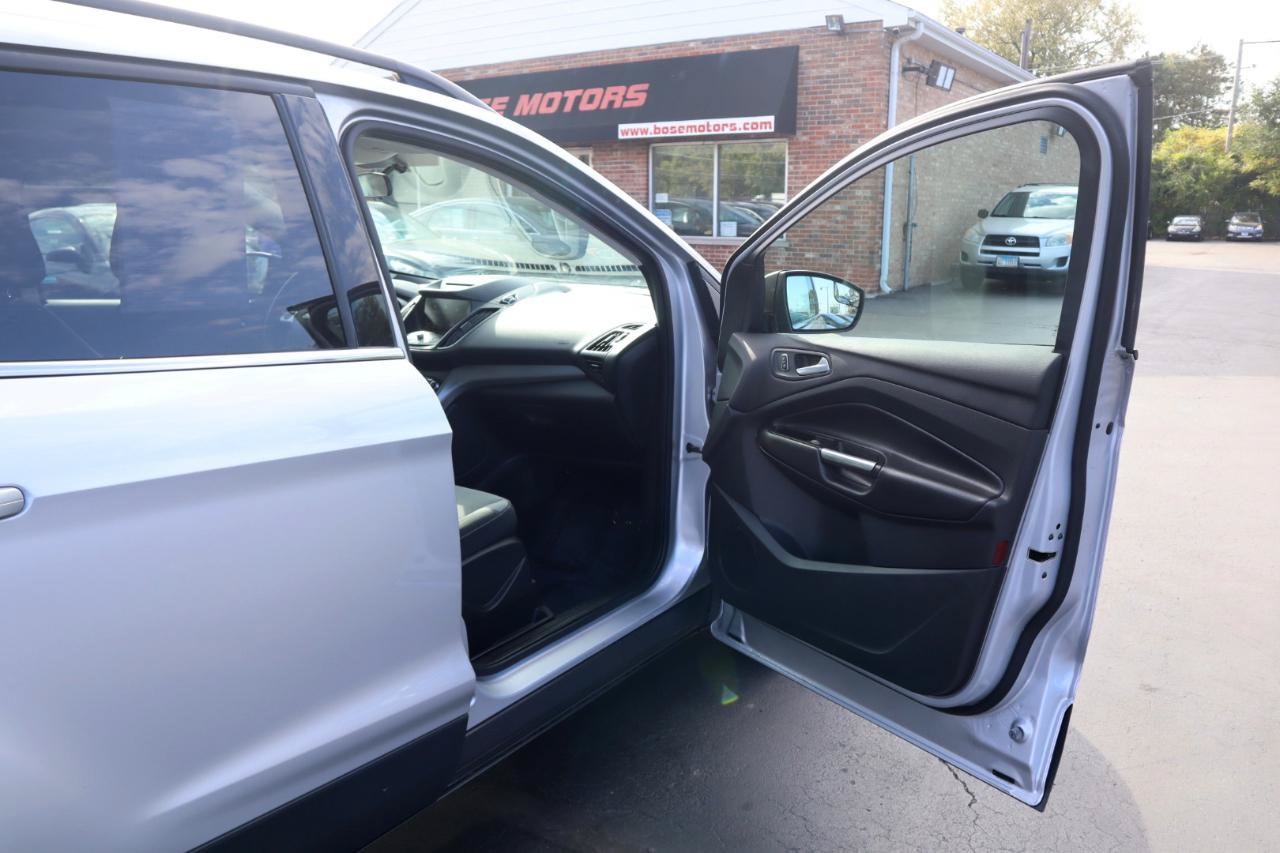 Used 2014 Ford Escape SE w/ Equipment Group 201A AWD/4WD image 10