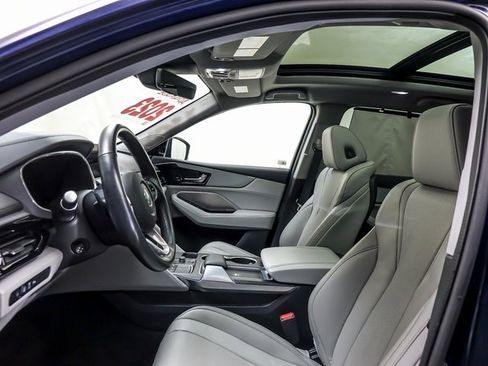 Used 2023 Acura MDX SH-AWD w/ Technology Package image 9