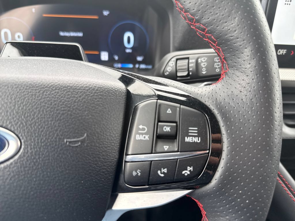 Used 2025 Ford Explorer ST-Line w/ ST-Line Street Pack AWD/4WD image 28