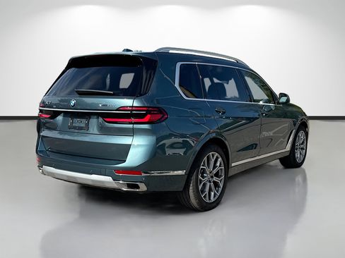 Used 2026 BMW X7 xDrive40i image 3