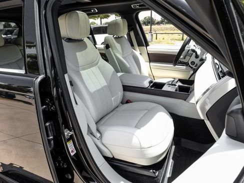 New 2026 Land Rover Range Rover SE AWD/4WD image 42