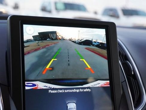 Used 2024 Ford Edge Titanium image 25