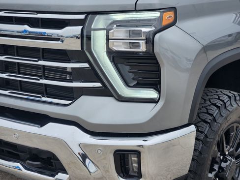 Used 2026 Chevrolet Silverado 2500 LTZ w/ LTZ Premium Texas Edition AWD/4WD image 8