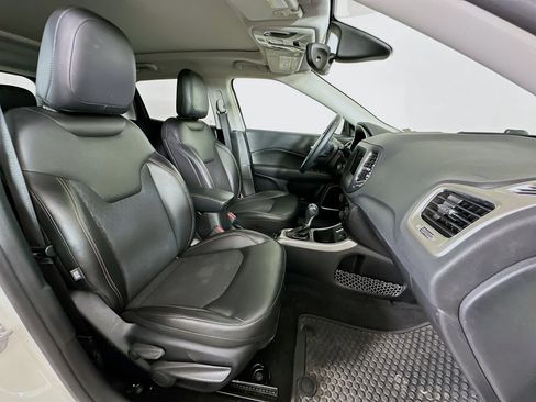 Used 2018 Jeep Compass Latitude w/ Popular Equipment Group image 29