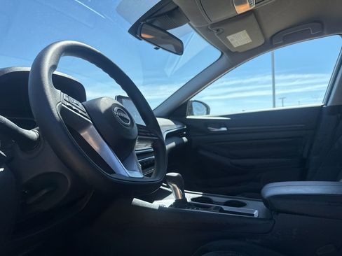 Certified 2025 Nissan Altima 2.5 SV image 35