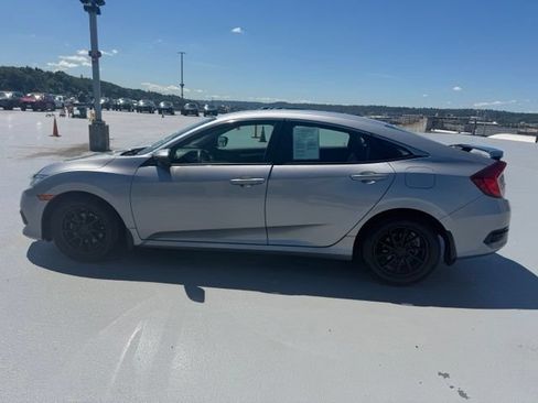 Used 2018 Honda Civic LX image 7