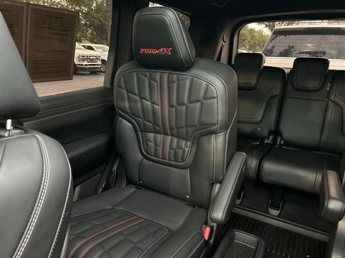 Used 2026 Nissan Armada PRO-4X AWD/4WD image 12