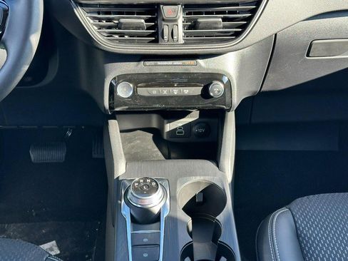 New 2026 Ford Escape SE image 8